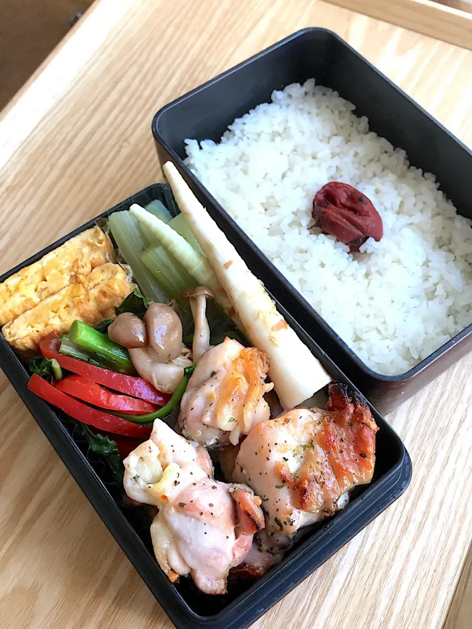 Snapdishの料理写真:鶏のバジルソテー弁当|二キィさん