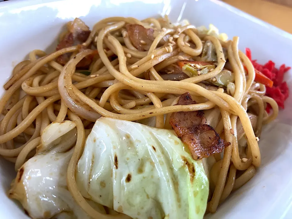 旭川しょうゆ焼きそば|ひねくれさん