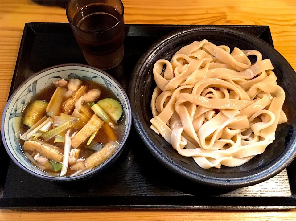 肉汁つけうどん(中盛・極太の冷)＋揚げ茄子@肉汁饂飩屋 とこ井|morimi32さん