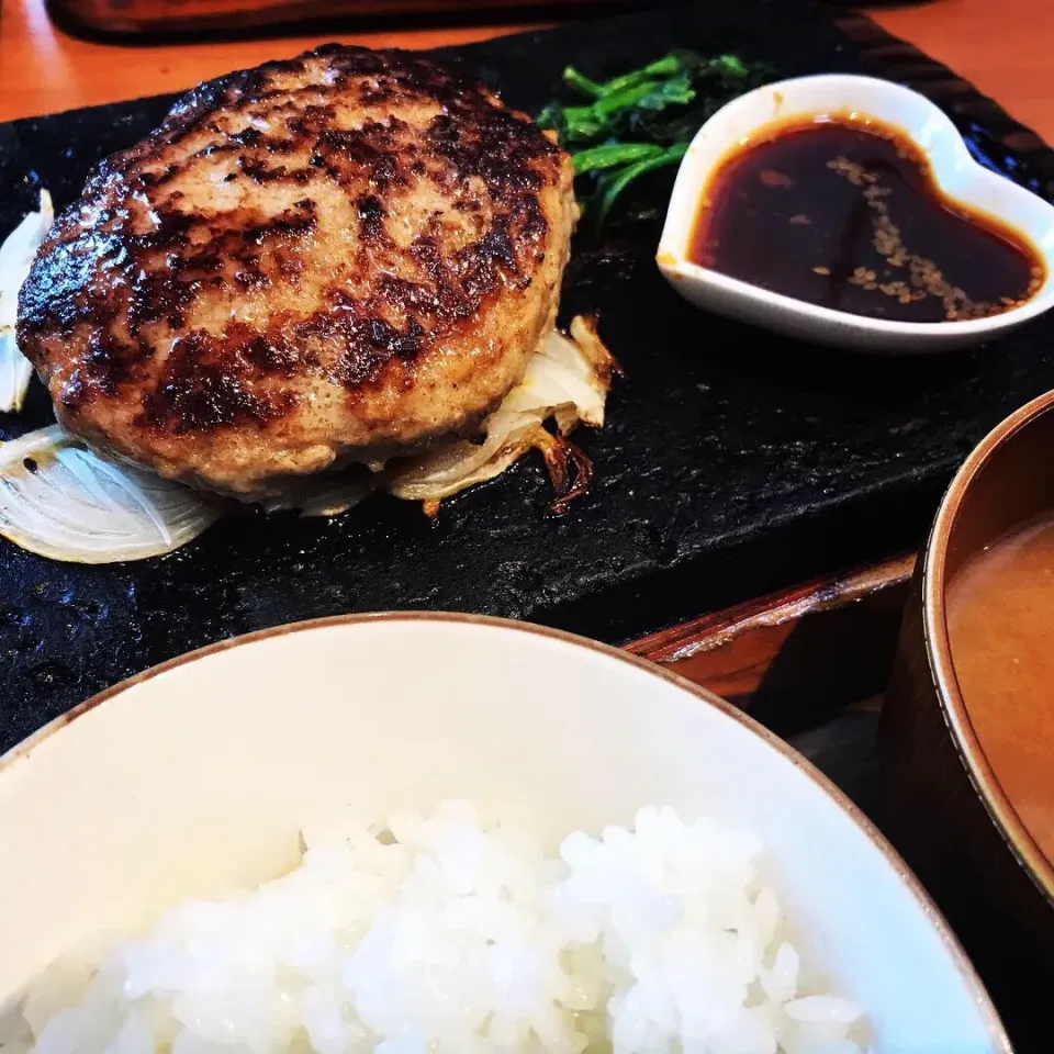 Snapdishの料理写真:ハンバーグランチ|JUNさん