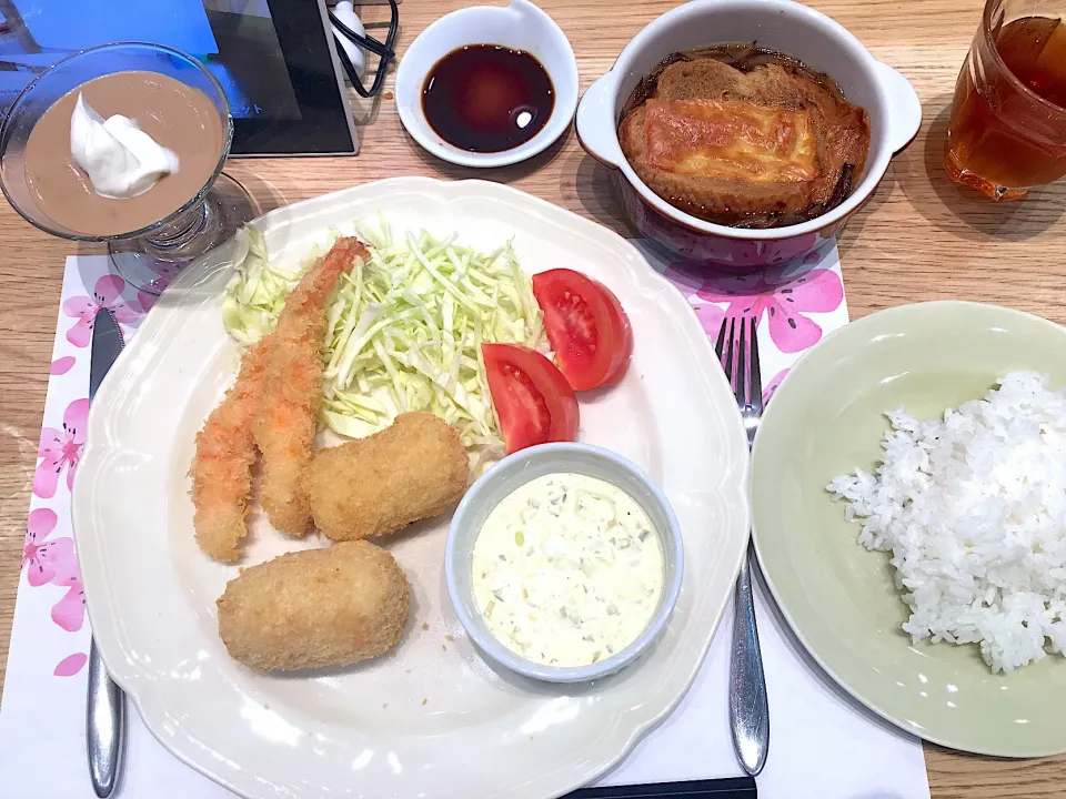 Snapdishの料理写真:カニクリームコロッケ・エビフライ #abccooking|ma!さん