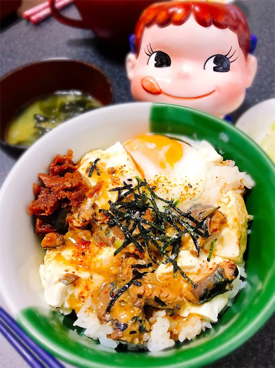 レンチンにお任せ♡イワシ味噌煮缶豆腐丼。|ぽき。さん