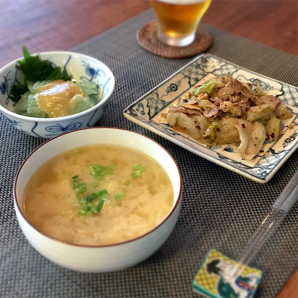 豚肉とレタスの卵炒め
さしみこんにゃく
味噌汁|𓇼 Ⓢ Ⓗ Ⓘ Ⓝ Ⓞ Ⓑ Ⓤ 𓇼さん