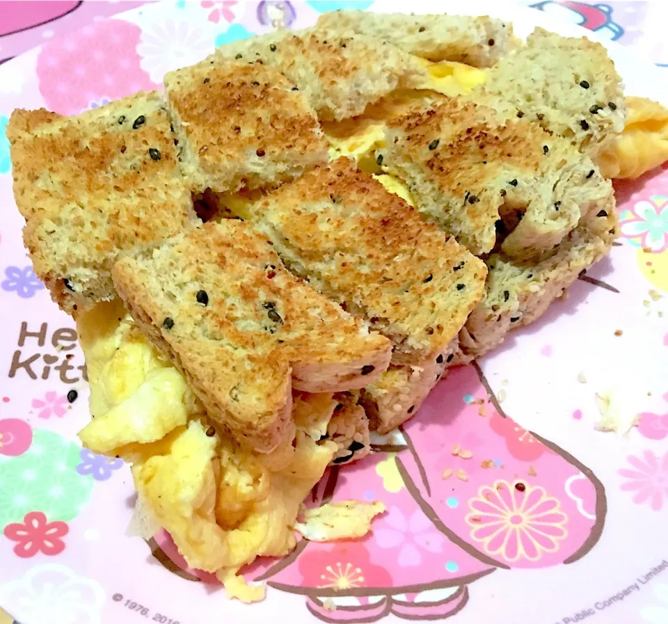 Egg Sanwich|Kararak & Foodsさん