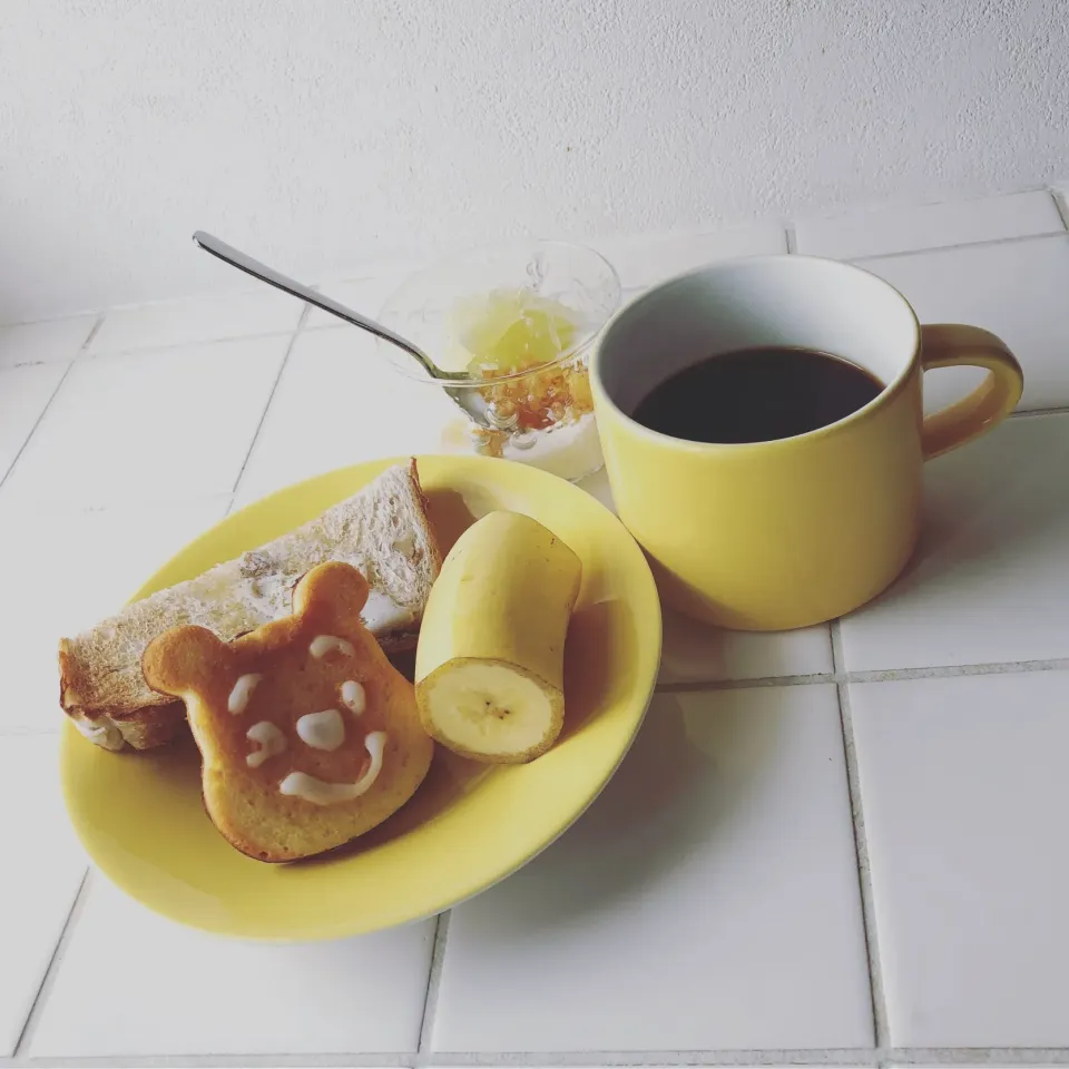 休日の朝の黄色い朝ごはん。|Chieko Tanakaさん