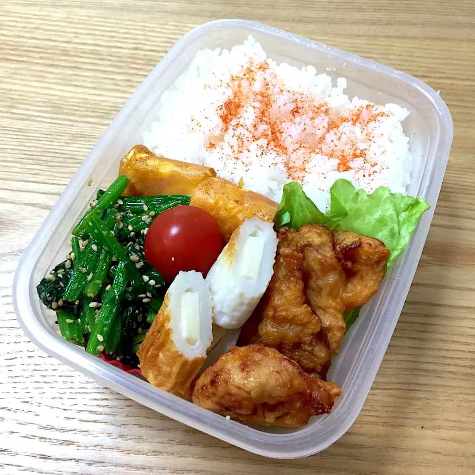 Snapdishの料理写真:月曜日の旦那さんのお弁当☺︎ #お弁当記録  #卵焼き  #ほうれん草胡麻和え  #からあげ  #ちーちく|むさけんさん