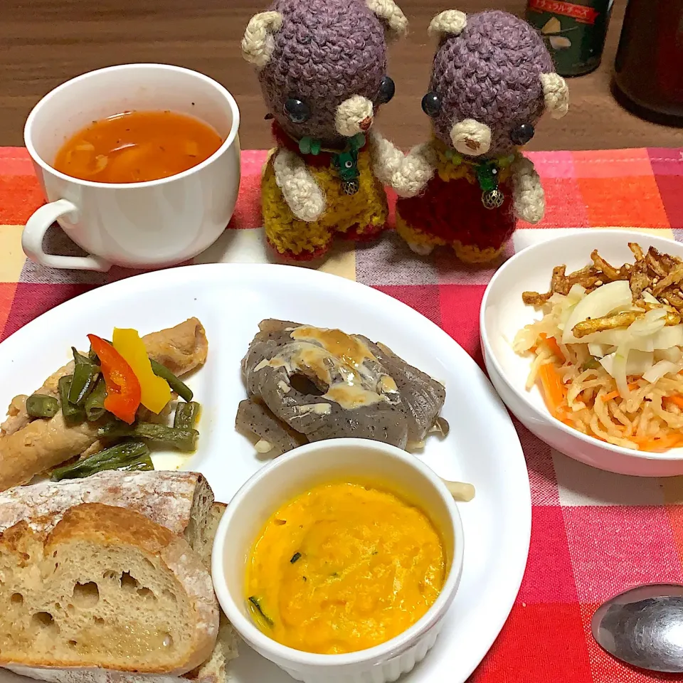 Snapdishの料理写真:毎度のごっちゃり朝ごぱん。|chagashiさん