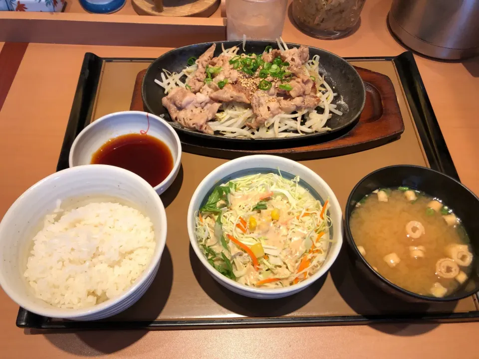 牛焼肉定食|しのぶさん