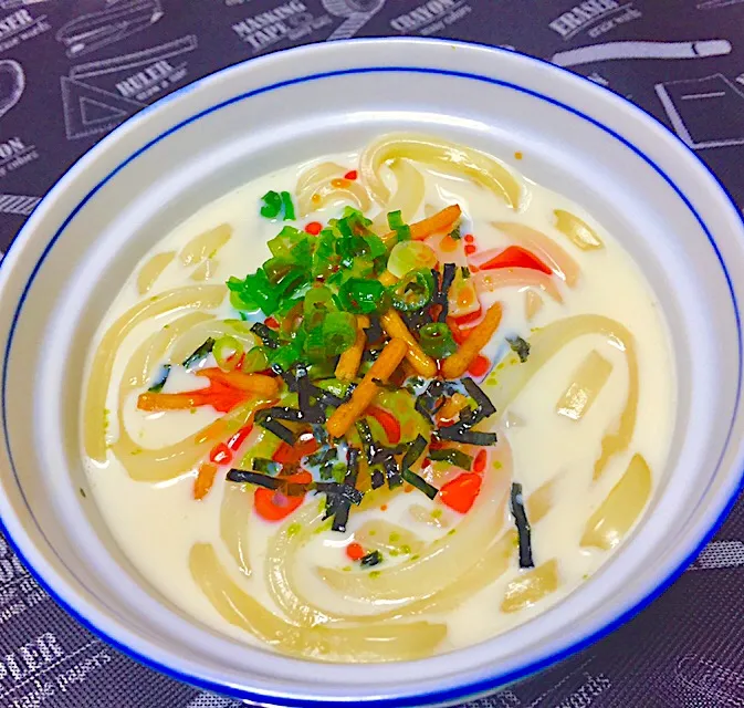 Snapdishの料理写真:ヘルシー豆乳うどん|Shin_chanさん