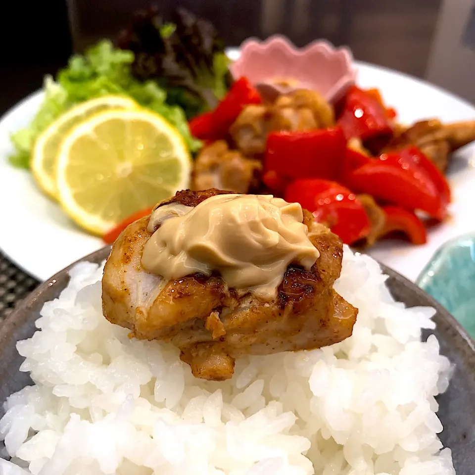 Snapdishの料理写真:てりやきマヨネーズチキン🍚💕|ヨッチャンさん