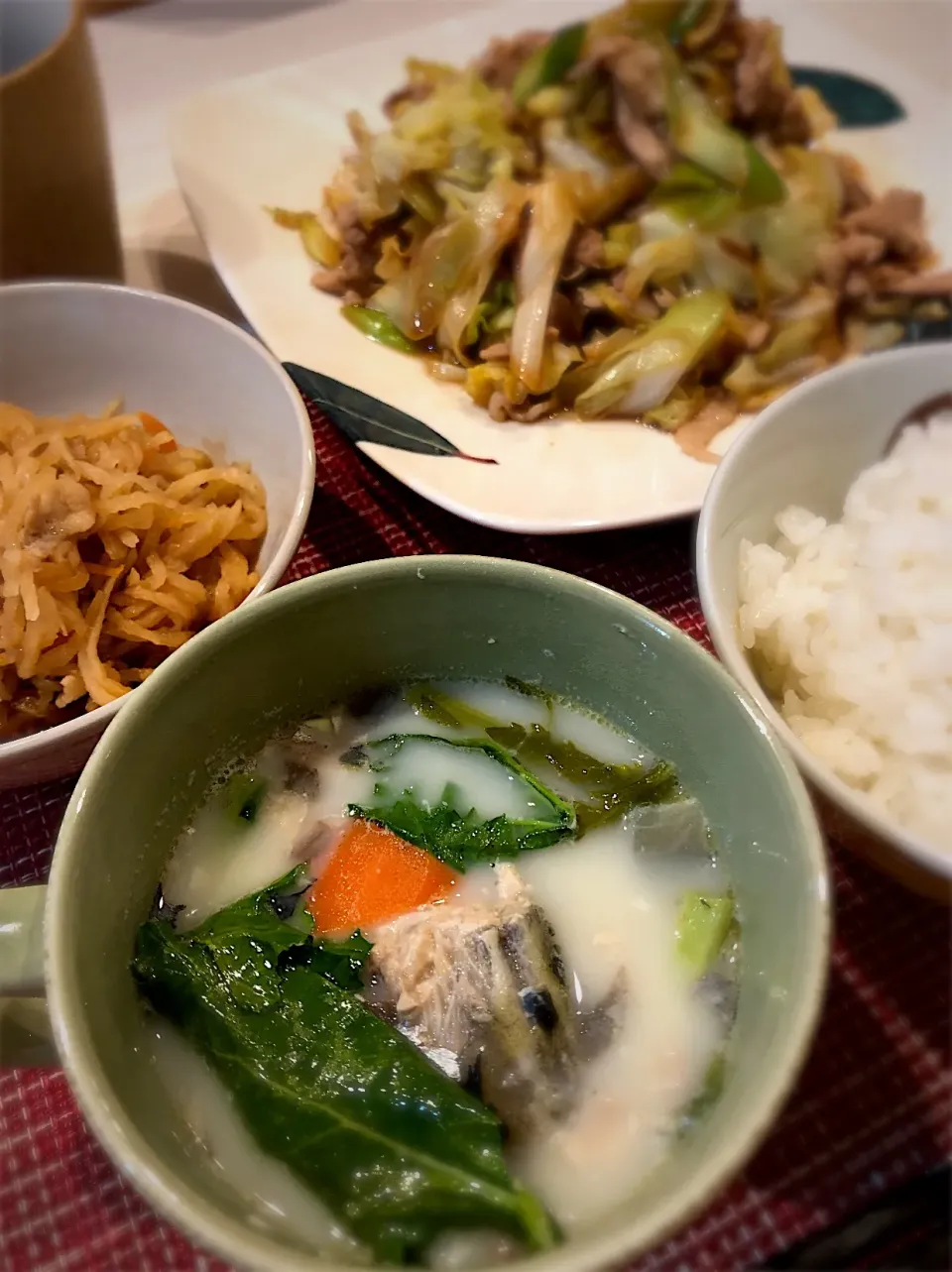 鯖缶のミルクスープ味噌仕立て  豚肉とキャベツの炒め物  切り干し大根|キヨさん