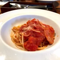 トマトリチャーナ  #Pasta #bluebird #阪急オフィスビル  #ランチコース  #1980円コース|しゅがーさん