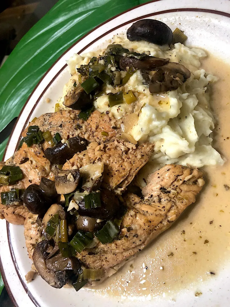 Chicken Marsala & Garlic mash potatoes|Tawanjaさん