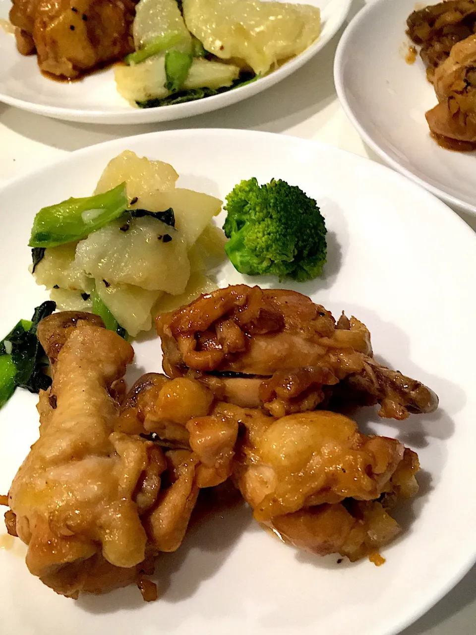 手羽元の甘辛煮、高菜とジャガイモ🥔のチーズ焼き|けもさん