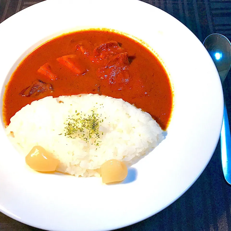 ごく普通のビーフカレー🍛😋|Sの食卓さん