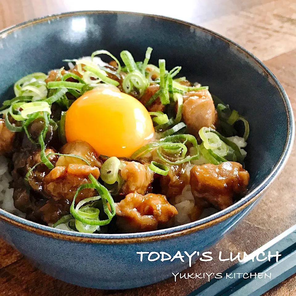 Snapdishの料理写真:鶏肉 de 麻婆茄子丼|ユッキーさん