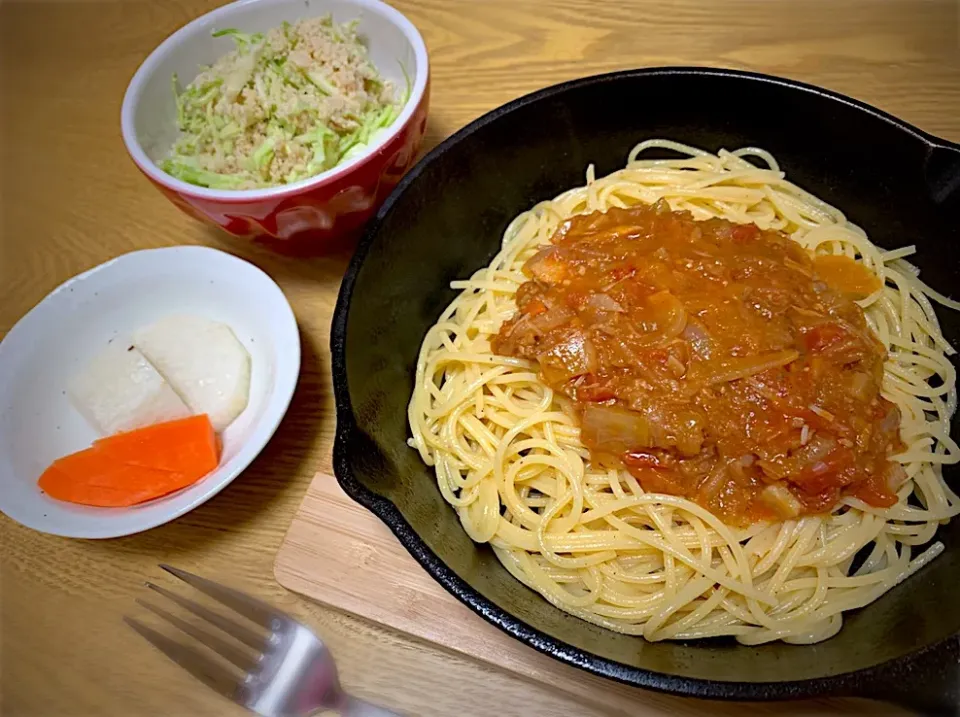 トマトのパスタとおからのサラダ☆あとぬか漬け。|あやさん