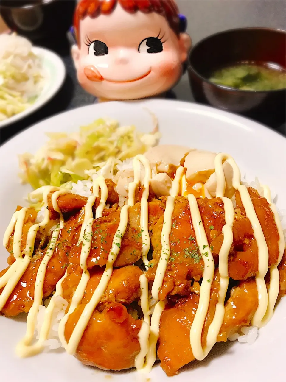 マヨビーム＆半熟卵トッピング♡照り焼きチキンプレート。|ぽき。さん