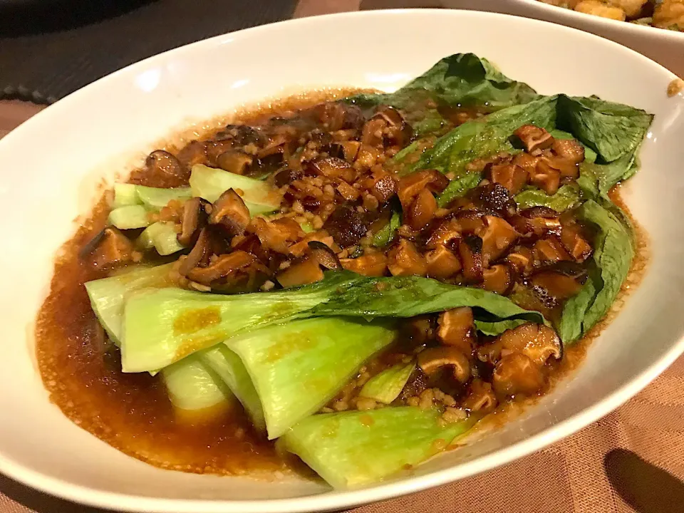 Bak Choy with Shiitake Mushroom|Sergio Lacuevaさん