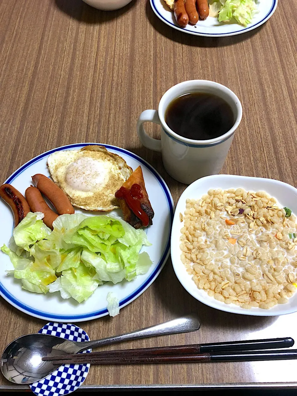 朝ごはん|たびもかさん