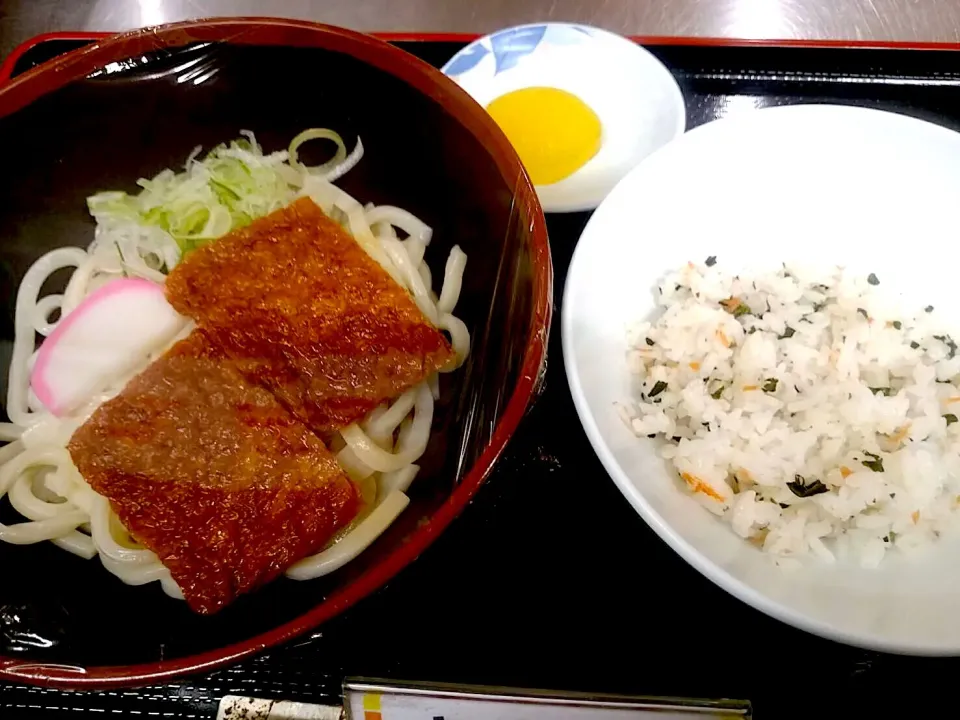 きつねうどん・かやくごはんセット|nyama1さん