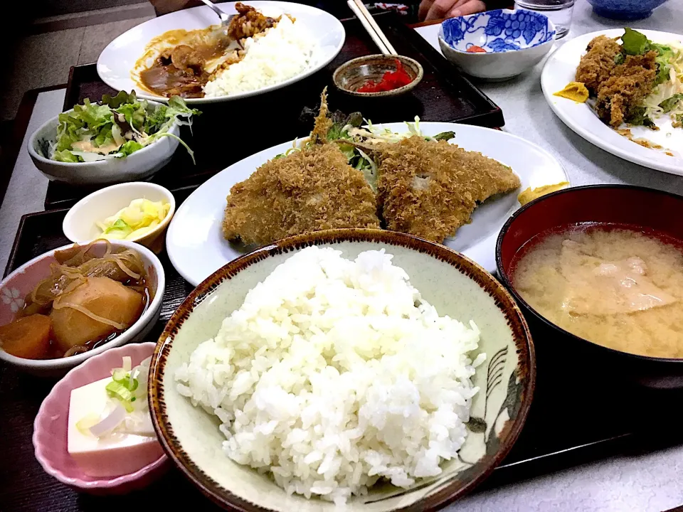 Snapdishの料理写真:夜勤明け母親と春お彼岸の帰り道に立ち寄った食堂|Tarou  Masayukiさん