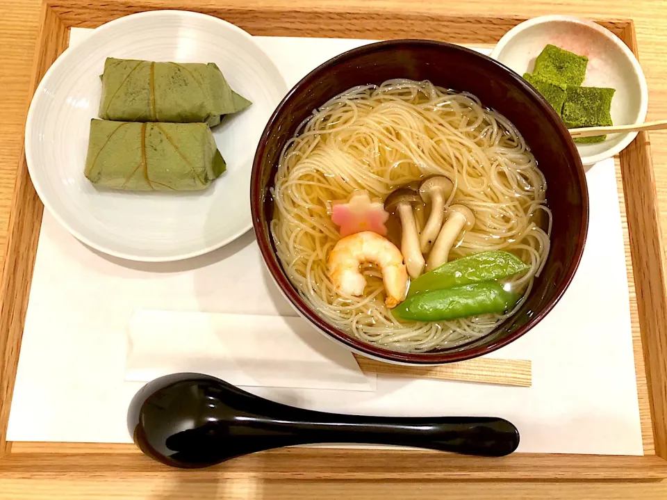 奈良の「三輪 にゅうめん」😍美味しい❣️#にゅうめん#柿の葉寿司#美輪山本|Hi-Niさん