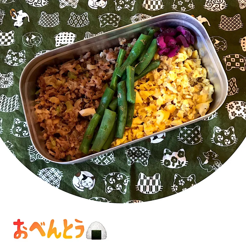 そぼろ丼#学童弁当|ぶうぶうばるこさん