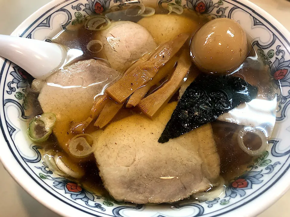 高いけど旨いけど 高い
春木屋 
チャーシュー麺味付けたまご 1450円|須佐 浩幸さん