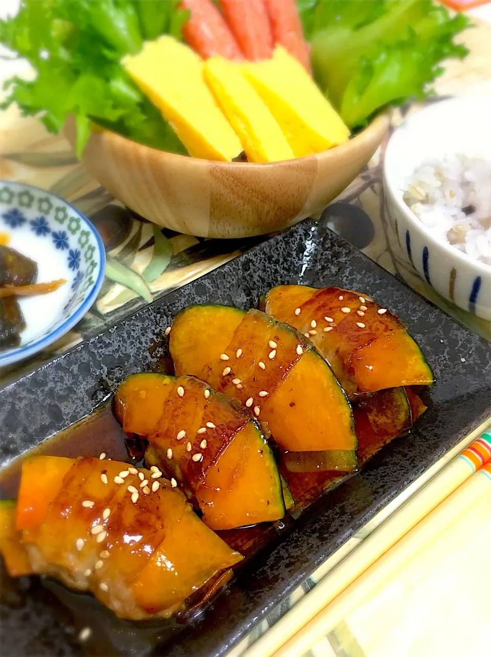 今日の夕飯🍚とり挽き肉とかぼちゃの肉巻き|琥珀さん