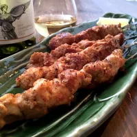 Sate Ayam インドネシア焼き鳥 サテアヤム🇮🇩とワインʕ-̼͡-ʔ #家飲み部#手作りピーナッツバター#シャルドネ