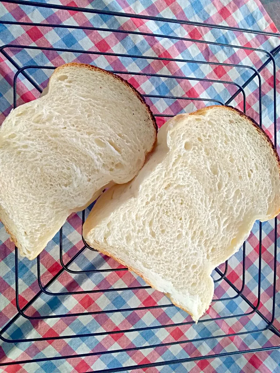 Snapdishの料理写真:0.5斤の山食パン🍞カットしたのはわけありあり|cocco+さん