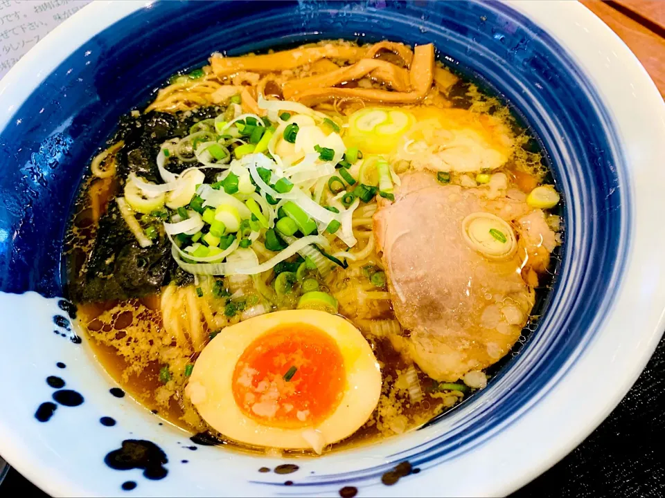 Snapdishの料理写真:こく旨ラーメン(醤油)|hammさん