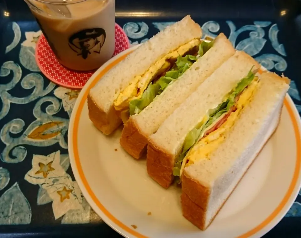 朝食🌄🥚🍞|しまだ ちえこさん