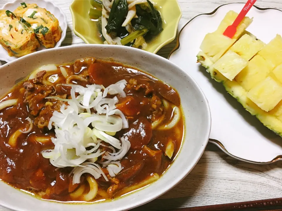 こってりカレーうどん🍜|はる꒰(๑´•.̫ • `๑)꒱さん