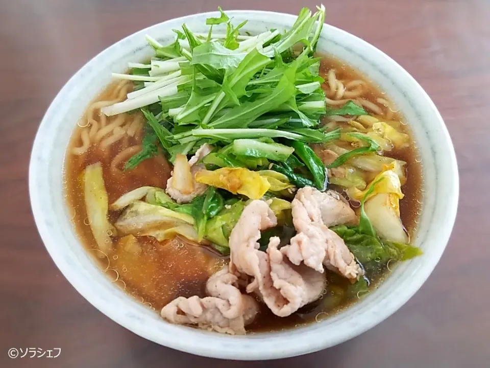 今日の昼ご飯は、豚肉と春キャベツの醤油ラーメンだよ(*^^*)|ソラシェフさん