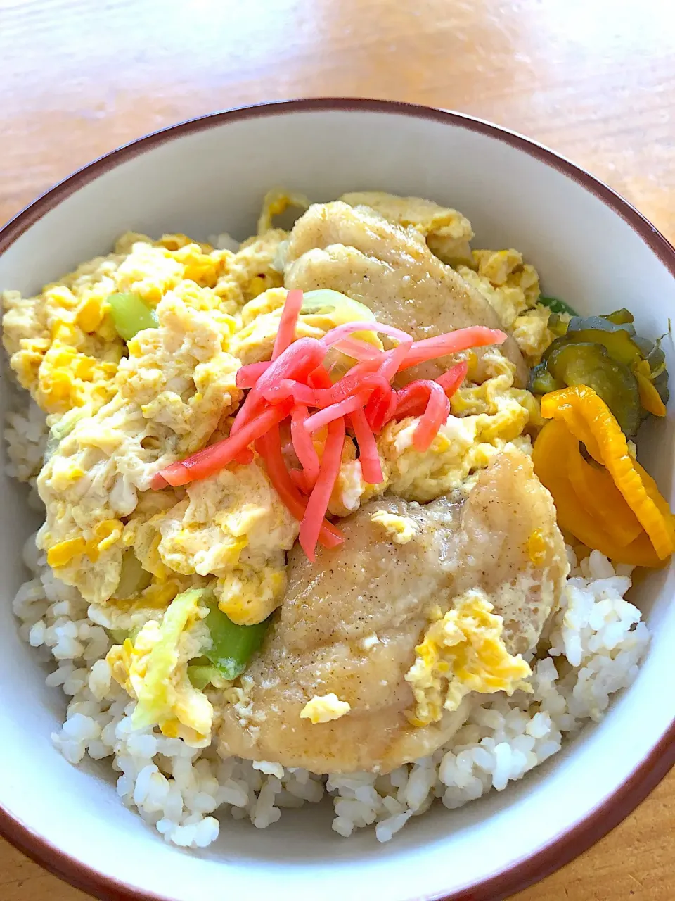 鶏むね肉の卵とじ丼|harutomomamaさん