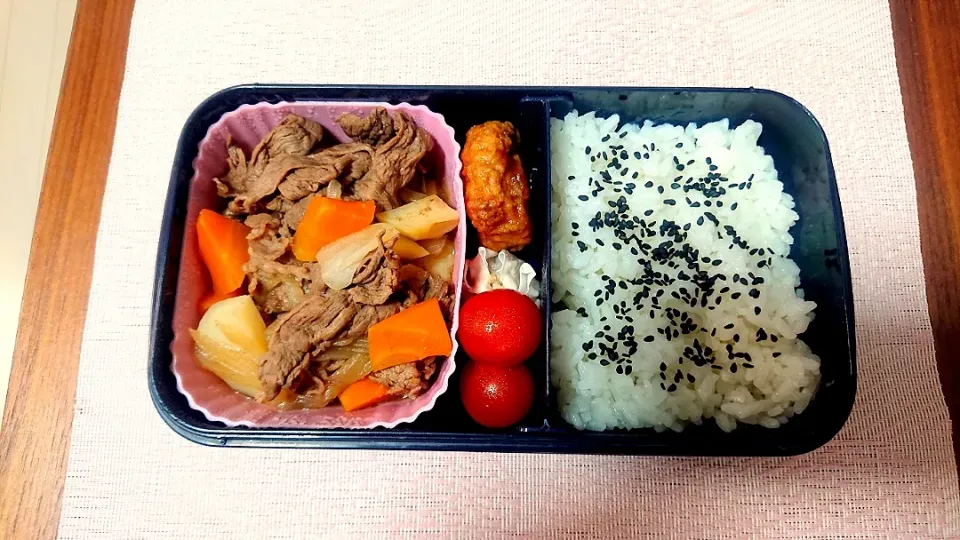 肉じゃが🎵旦那さんお弁当🎵😊|かおるcitronさん