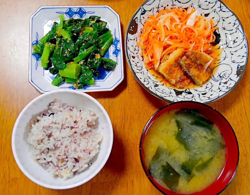 ３月１９日　鯖南蛮　小松菜のおひたし　さつまいものお味噌汁|いもこ。さん