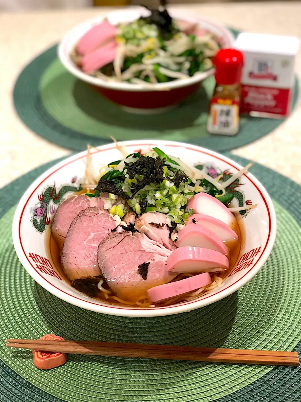 Snapdishの料理写真:手作りチャーシュー麺🍜海苔トッピング|Mayumiさん