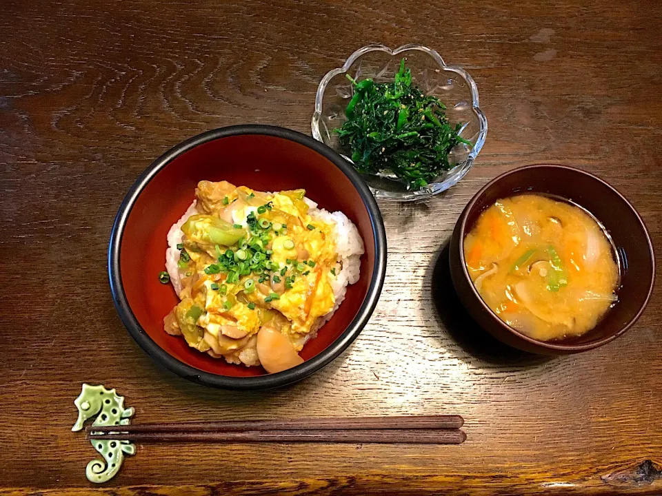 親子丼
クレソンの胡麻和え
お味噌汁|カドラさん