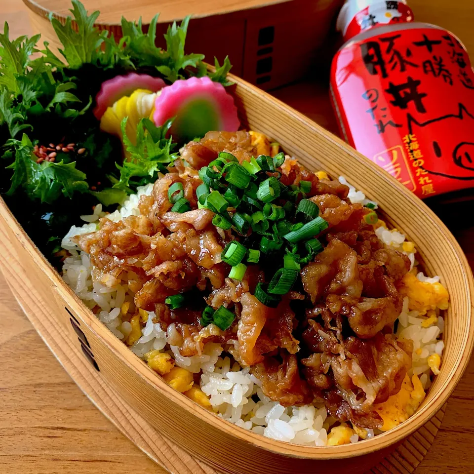 豚丼風 肉のっけ炒飯🍱|呑兵衛料理家 おねこさん