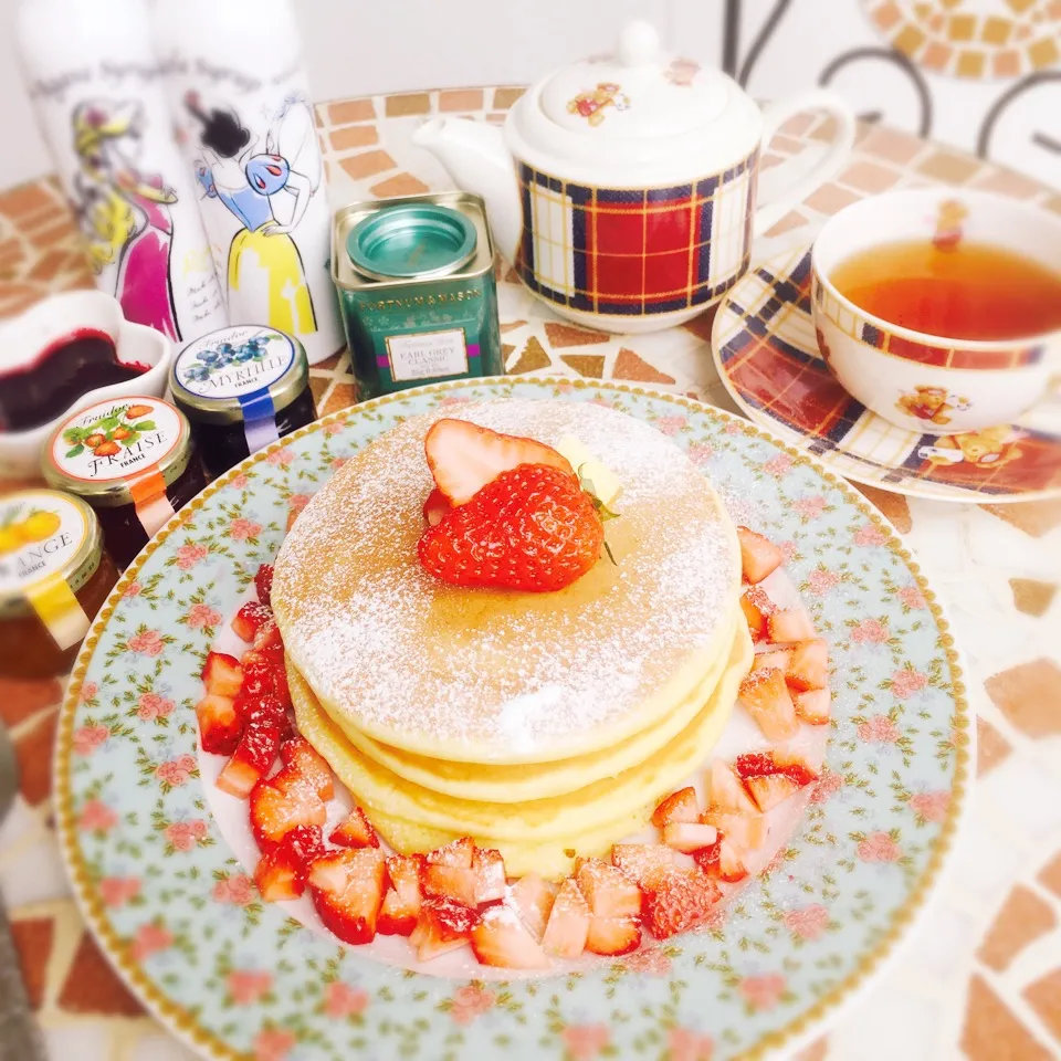 Snapdishの料理写真:いちごのパンケーキ🍓|Ｂaniraさん