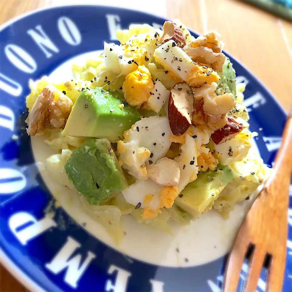 Snapdishの料理写真:アボカドキャベツのハニーマスタードサラダ🥗|ららさん