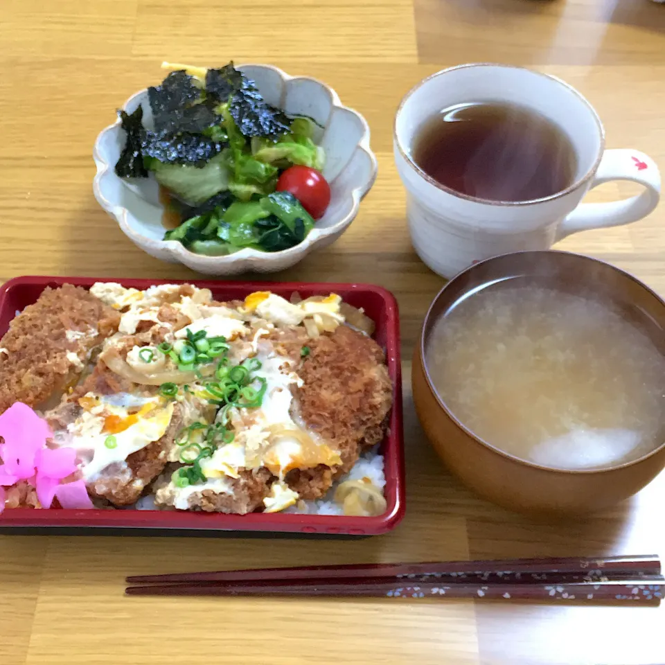 カツ丼🐷🍚💓|りりさん