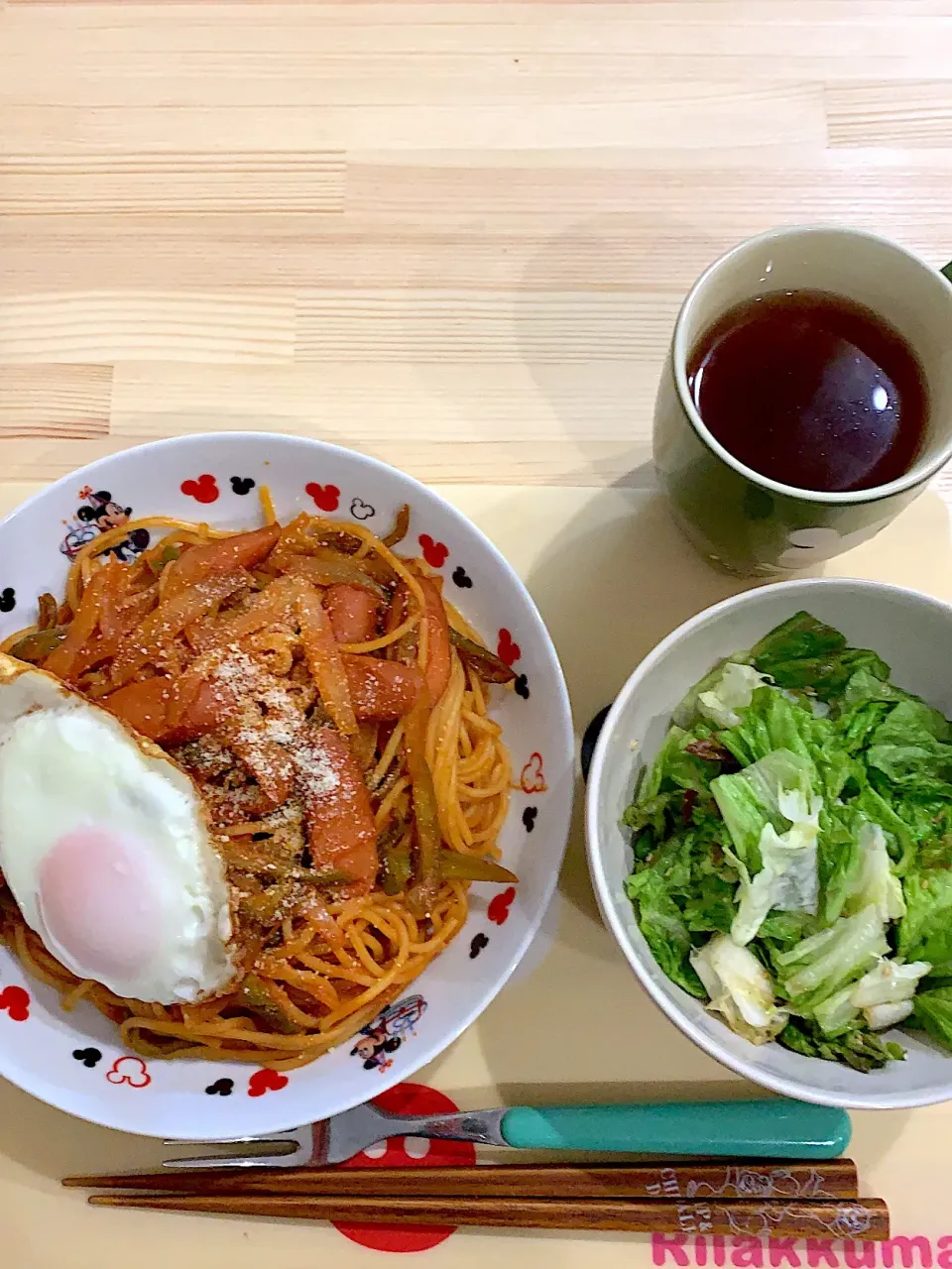 ・懐かしまろやかナポリタン 目玉焼きのせ
・サニーレタスのサラダ|ぺろたんさん