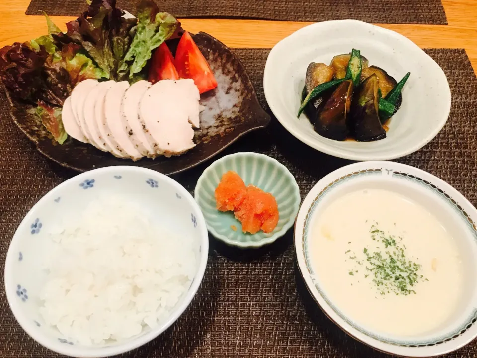 Snapdishの料理写真:我が家の晩ごはん
#鶏ハム
#茄子とオクラの煮物
#コーンクリームスープ|あお♡あおさん