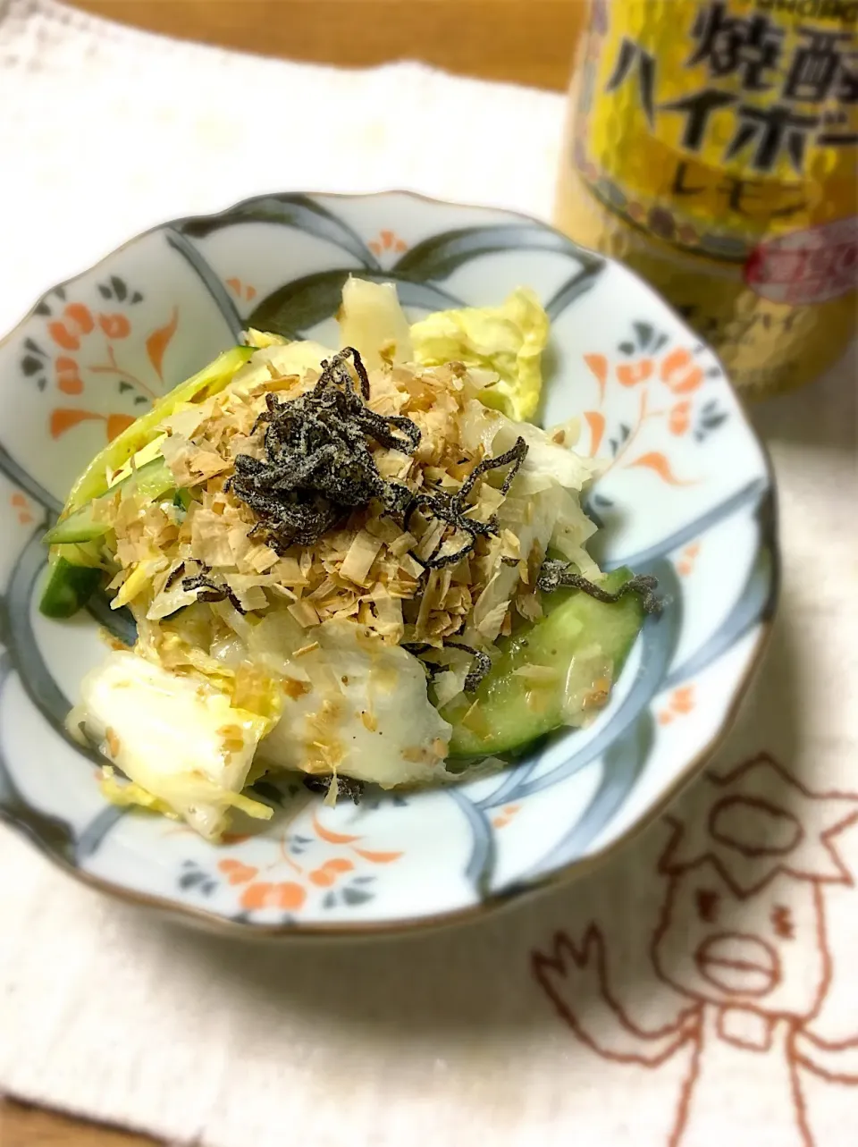 Snapdishの料理写真:白菜の芯ときゅうりのごまドレ和え🥒
 #思いつき料理  #思いつき料理|morimi32さん