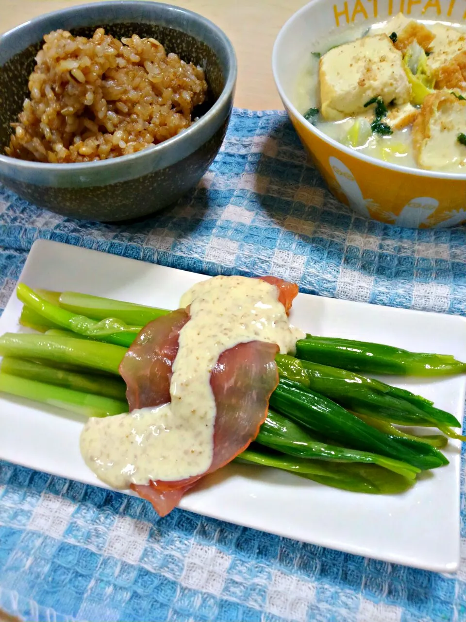 山形県産 #あまどころの胡麻マヨネーズおひたし
厚揚げと芹の豆乳味噌汁 #寝かせ玄米レトルト|みるくここあさん