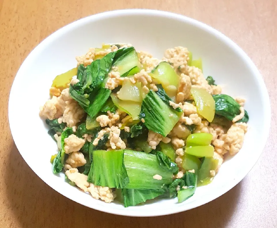 鶏挽き肉とチンゲン菜のちょっぴり中華風|ナナさん